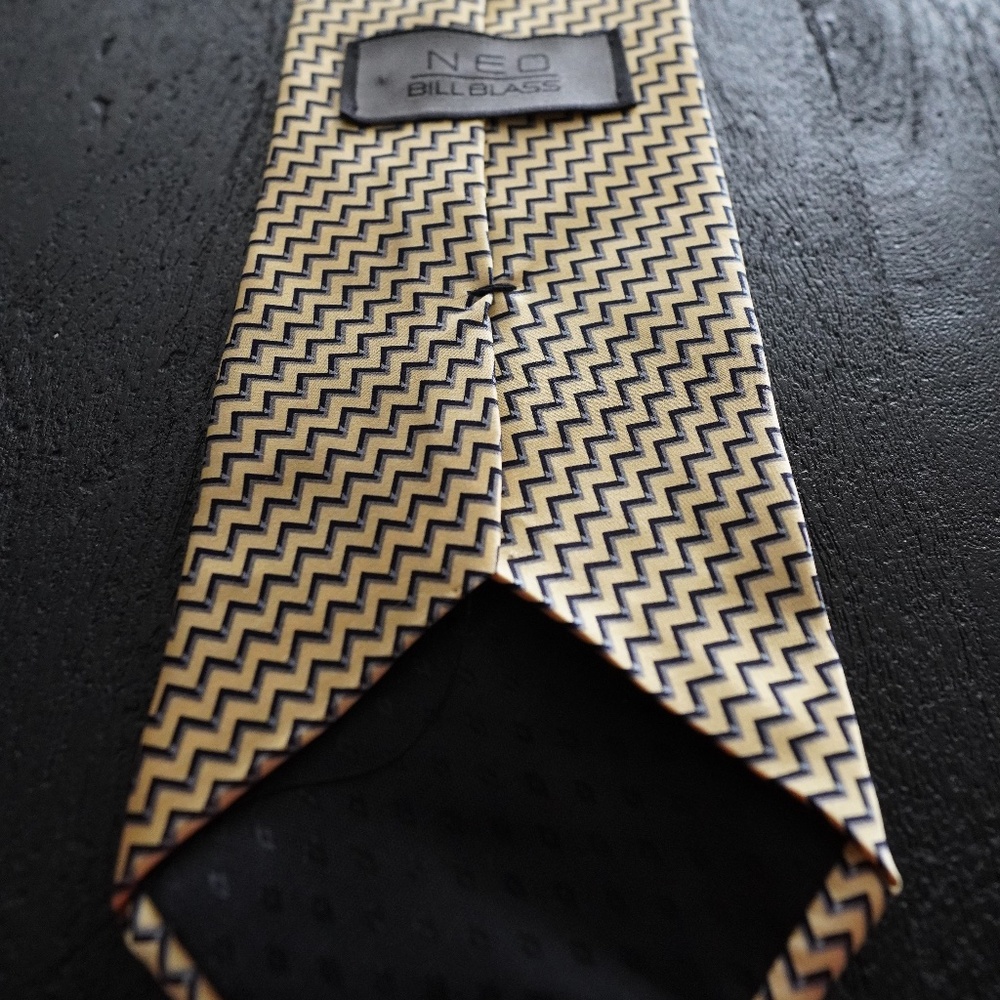 Neo Bill Bass Silk Tie